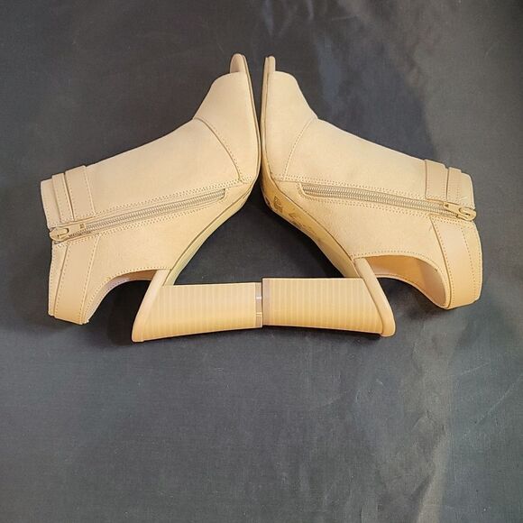 BRAND NEW PENNY LOVES KENNY WOMENS ANKLE STRAP ZIP CLOSURE OPEN TOE BOOTIE - Picture 6 of 13